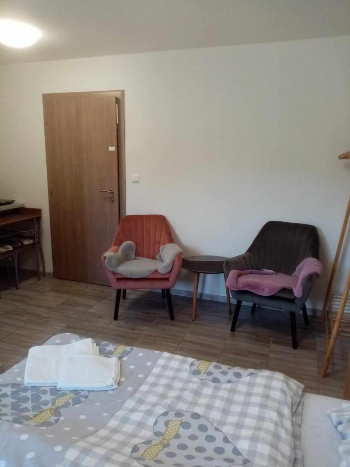 Ivachnova 84 Hotel Ngoại thất bức ảnh