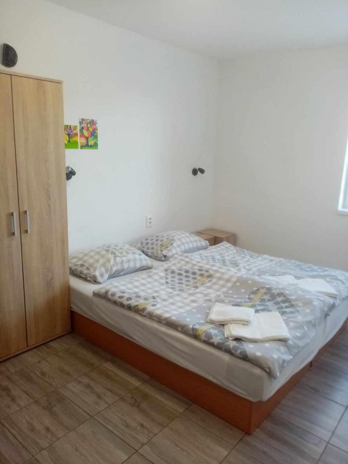Ivachnova 84 Hotel Ngoại thất bức ảnh